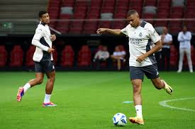 月30日凌 月30日凌